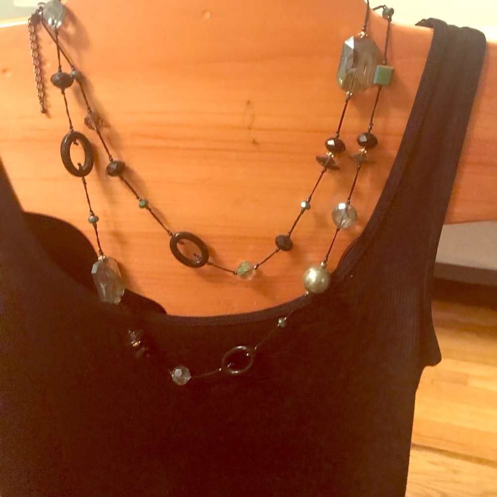 Iridescent necklace
